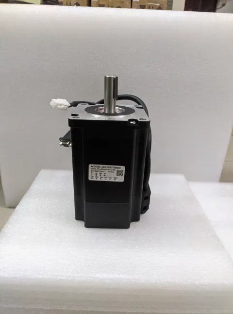 ME286T080EC closed-loop stepper motor, 8 Nm, NEMA 34 86mm flange with encoder cable