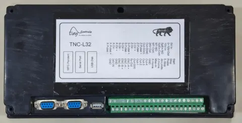 TNC-L32 back panel and connection legend