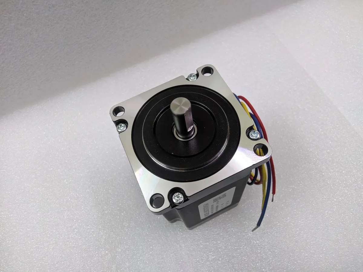 M3576T015-8 three-phase stepper motor, NEMA 23 57mm flange, six lead wires — additional view