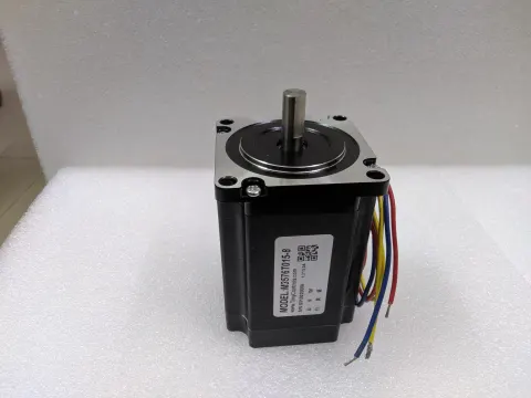 M3576T015-8 three-phase stepper motor, NEMA 23 57mm flange, six lead wires — additional view